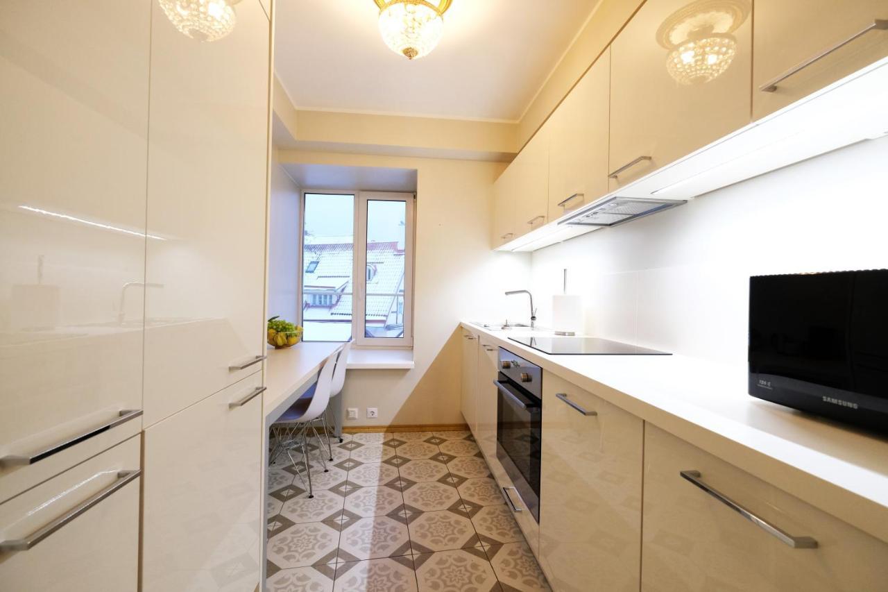Tallinn City Apartments - 2 Bedroom On Old Town Main Street Viru מראה חיצוני תמונה